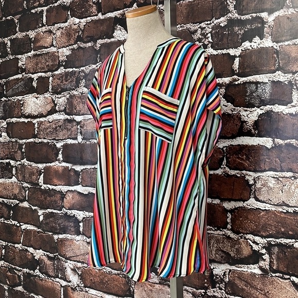 Torrid Top Blouse Quarter Zip Short Sleeves Colorful Stripes Pink Blue Size 12 - Picture 4 of 12